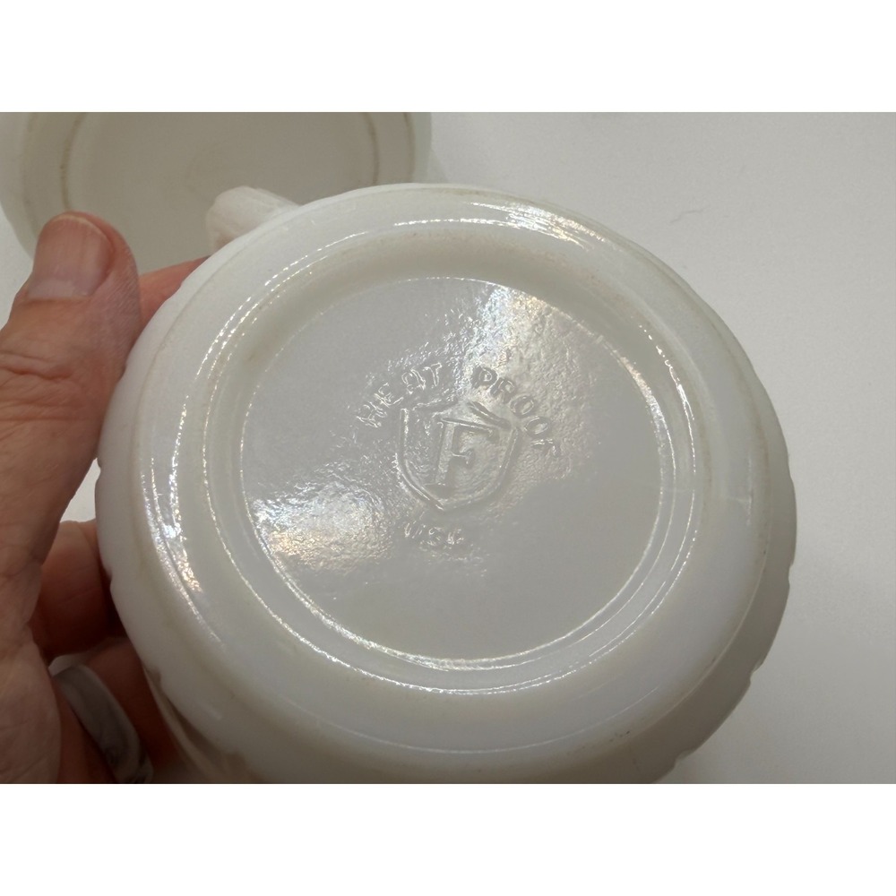 Federal Vintage Set of 2 White Glass Milk Glass Coffee Cups - Picture 7 of 10